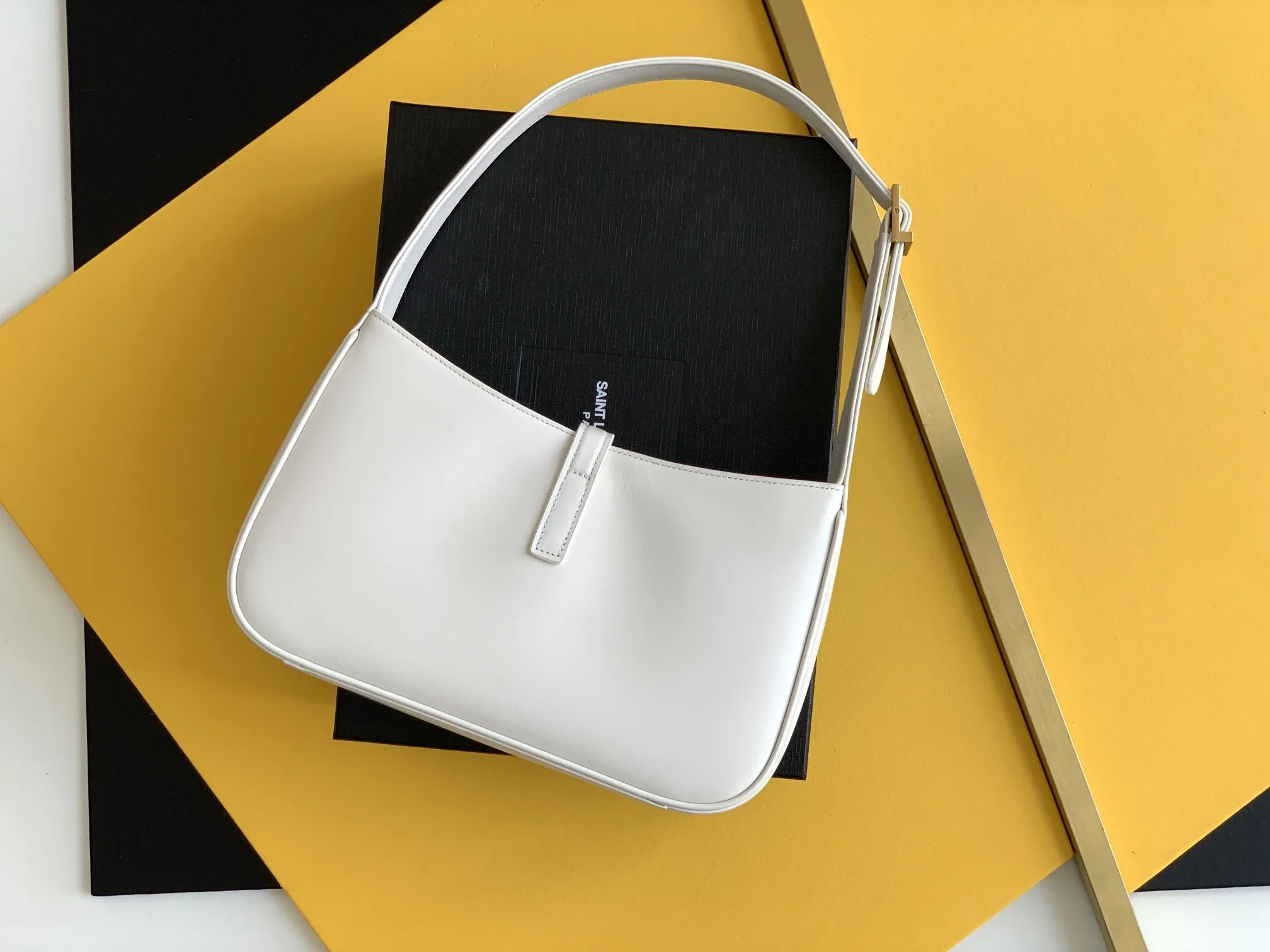 Alternative view of Saint Laurent Le 5 À 7 Hobo Bag In Smooth Pink / YSL