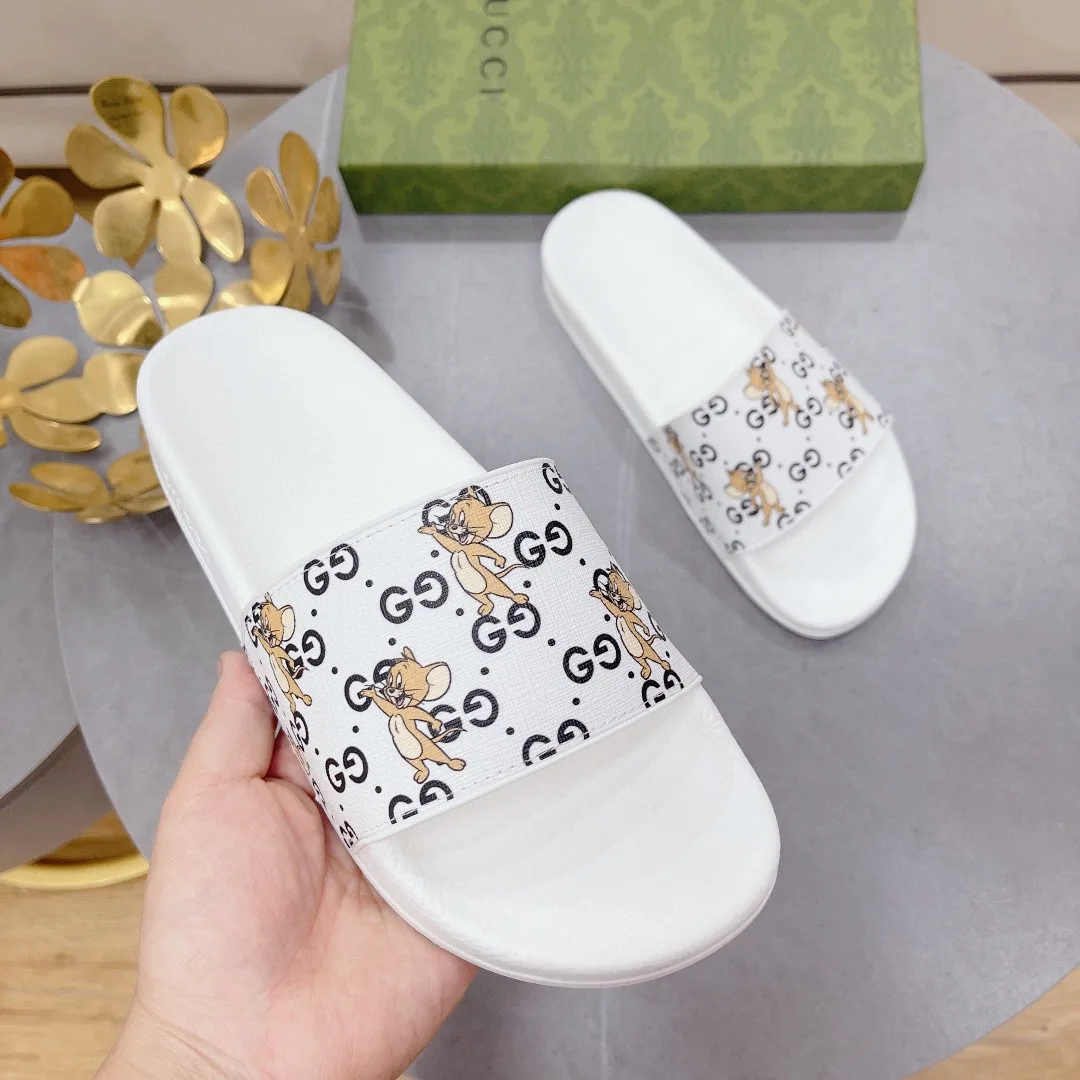 Gucci Women’s Jerry Print Slide Sandal White - Image 5