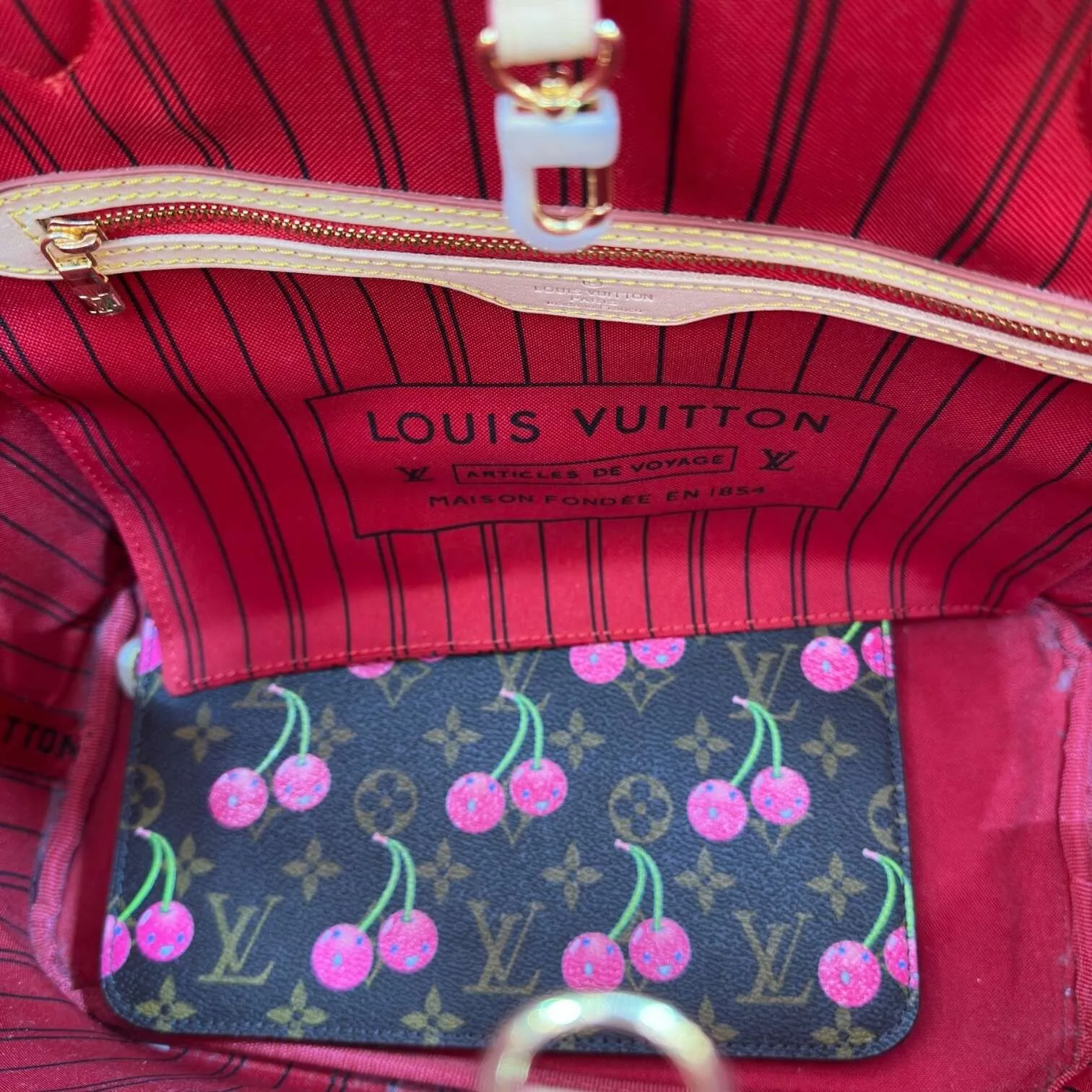Cherry Monogram Neverfull MM Style Tote Bag - Image 6