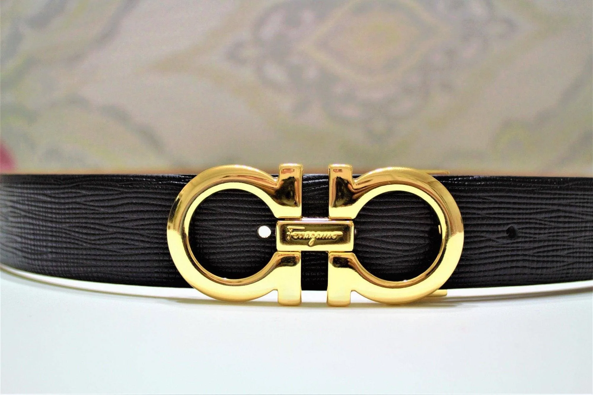UrbanValore Black Adjustable Belt