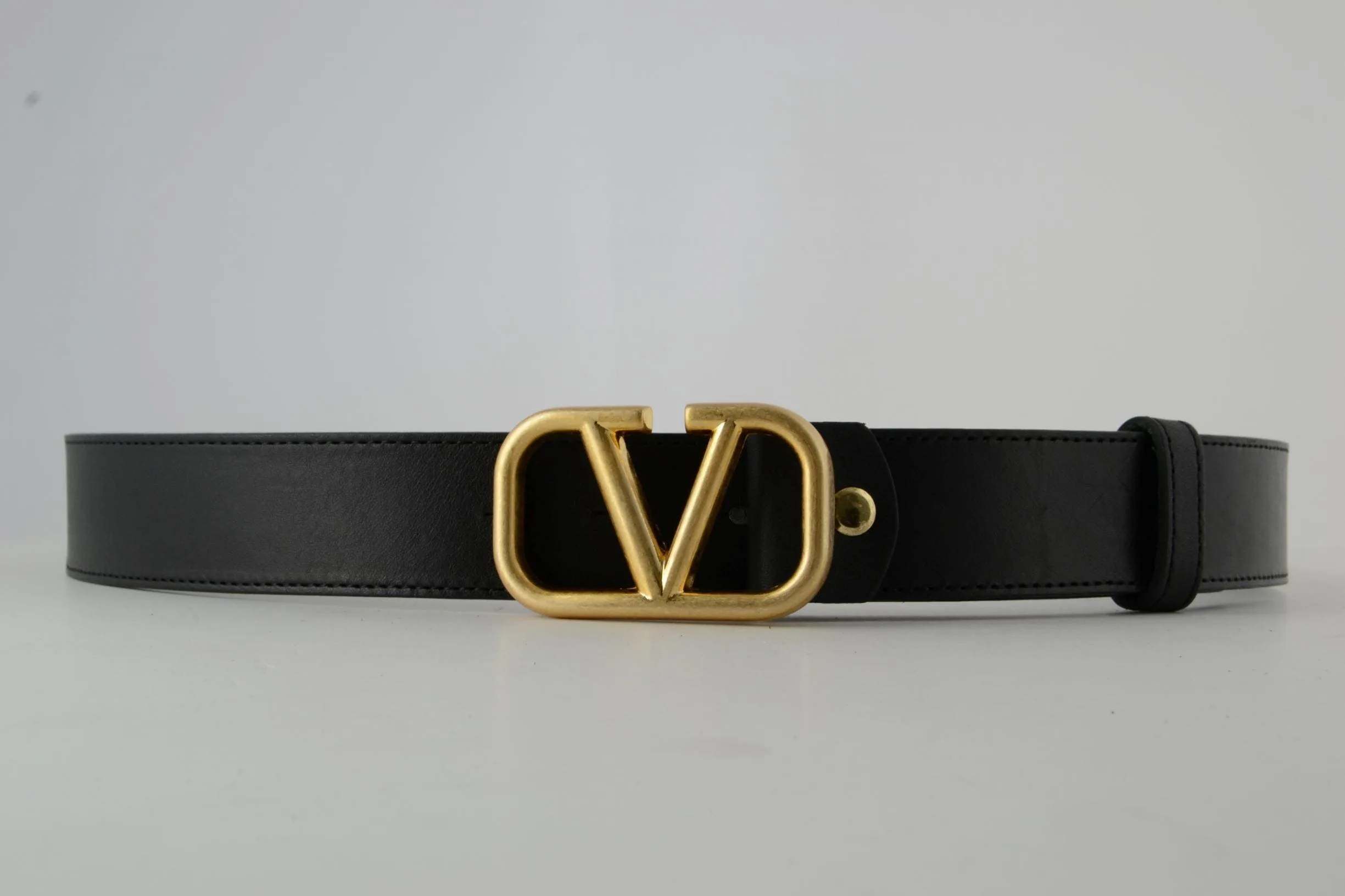 Black V Gold Buckle Leather Belt - Image 5