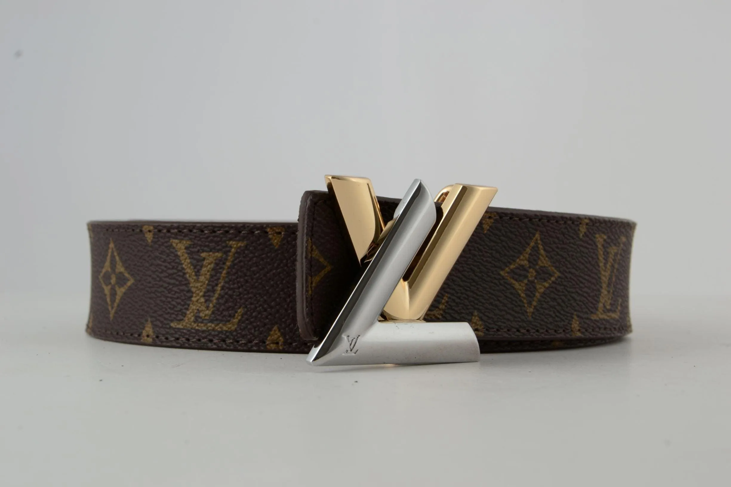 Brown Monogram New Gold & SiAmazinger Buckle Leather Belt - Image 2