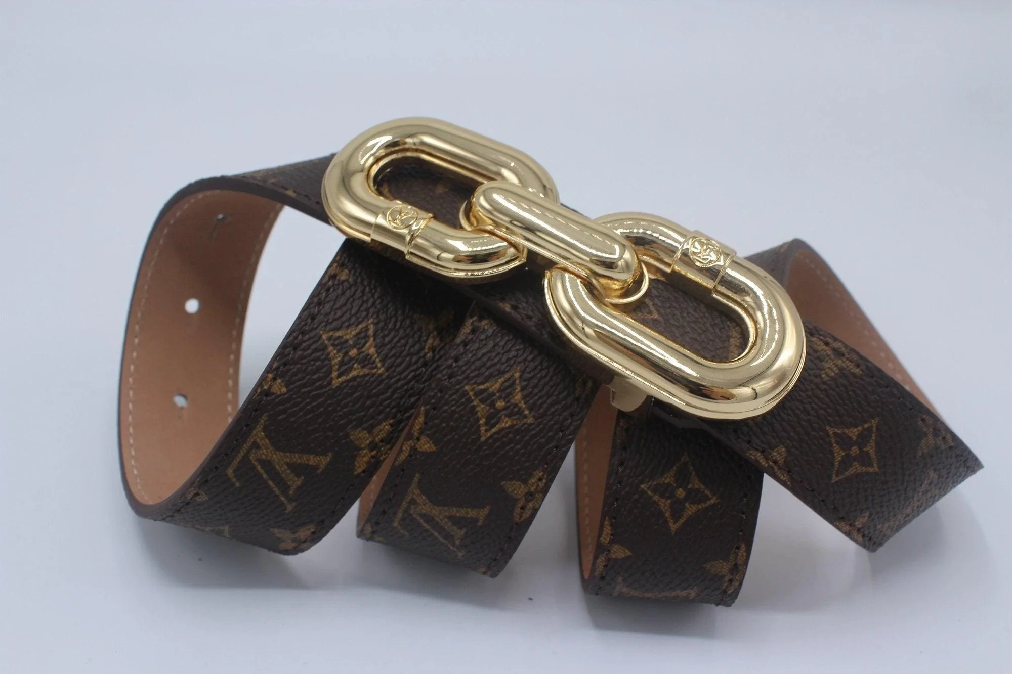 Gold Chain Buckle - Image 2