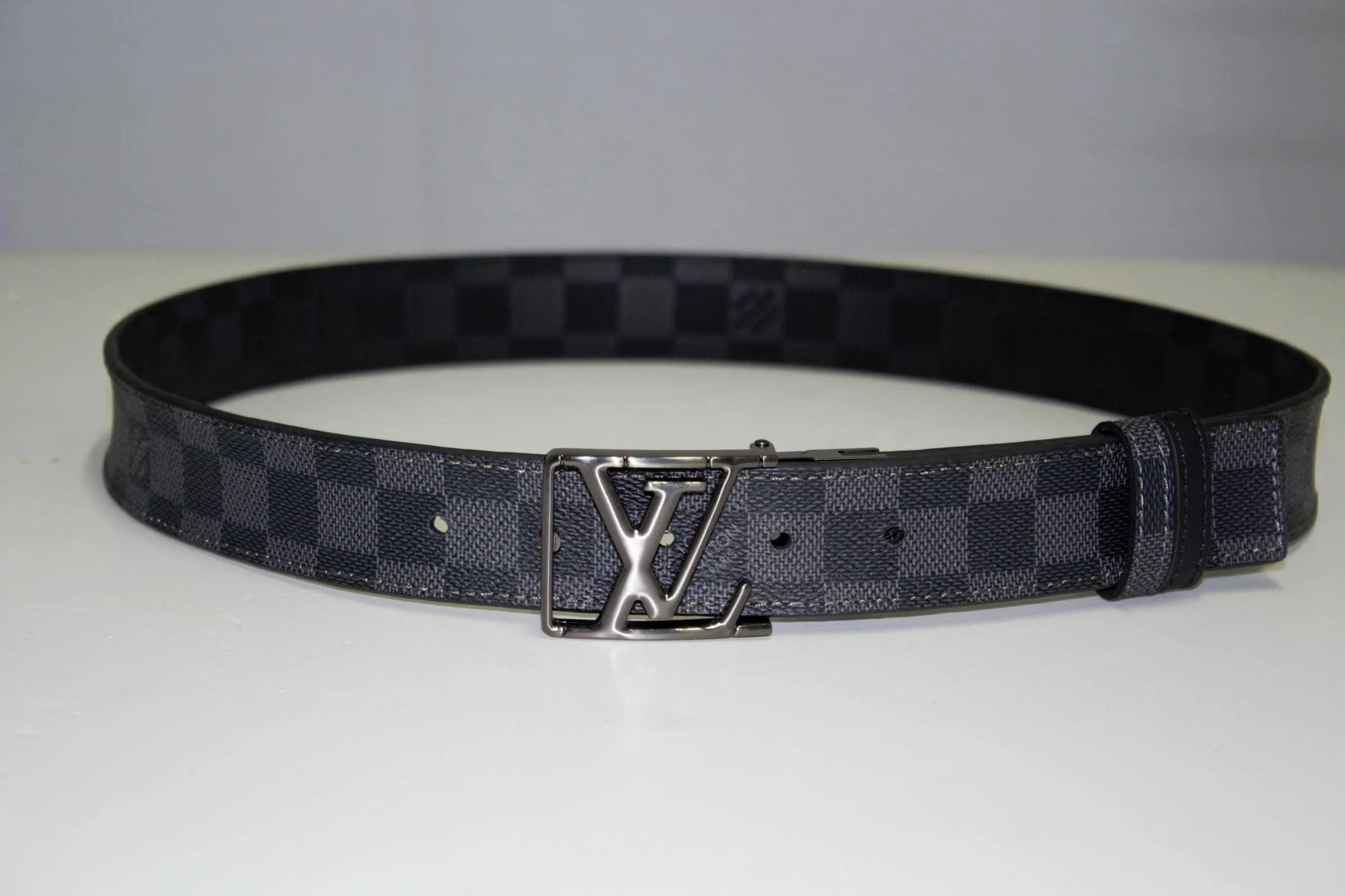 UrbanValore Grey & Black Belt
