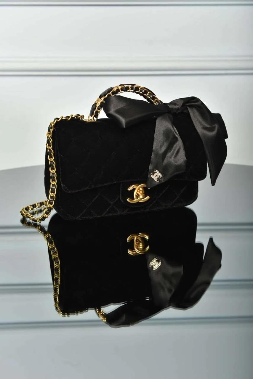 UrbanValore Black Mini Bag