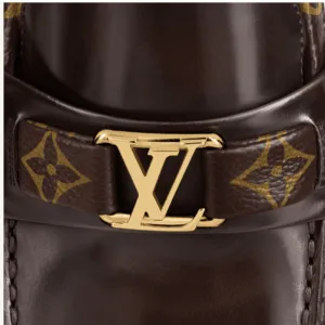 Alternative view of Major Loafer