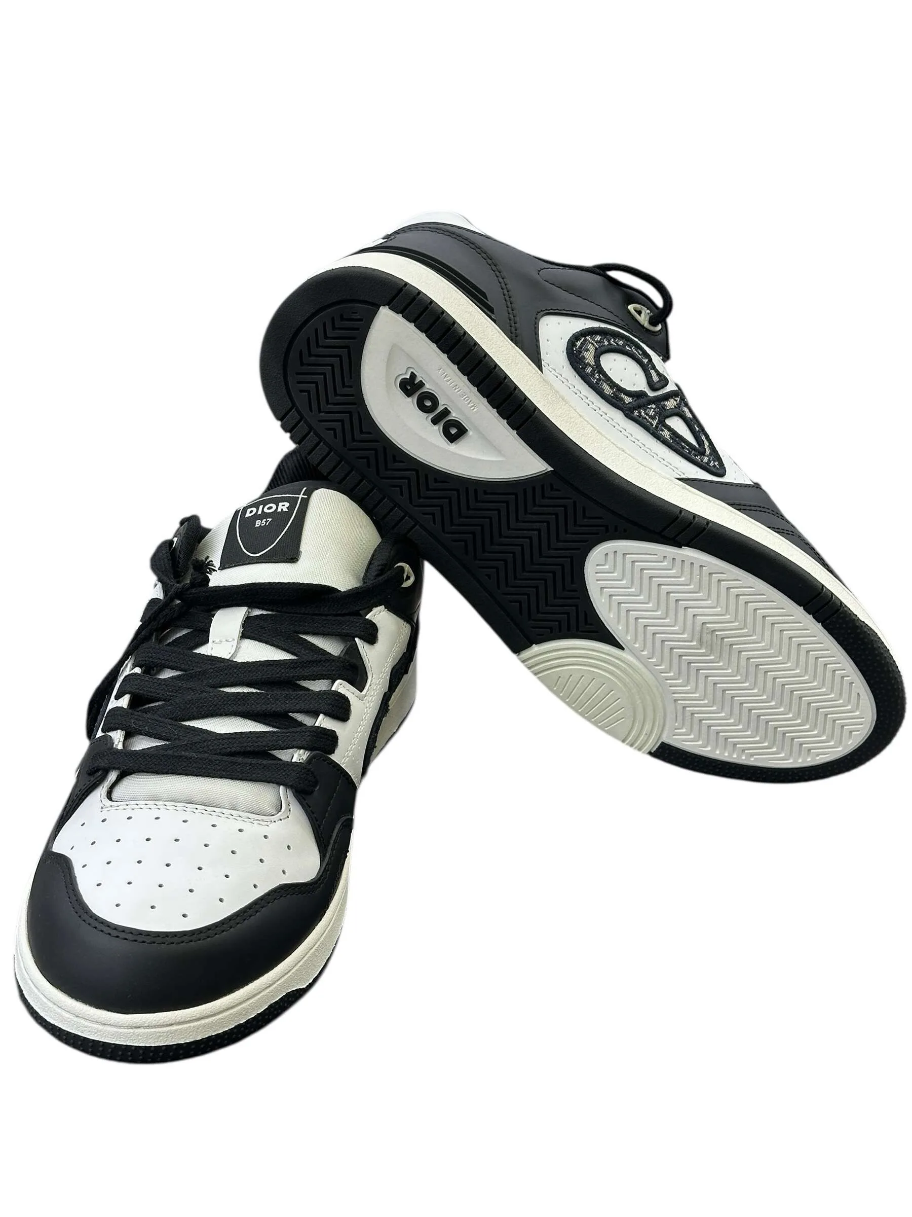 B57 Dribble Low-Top Sneaker Black - Image 6