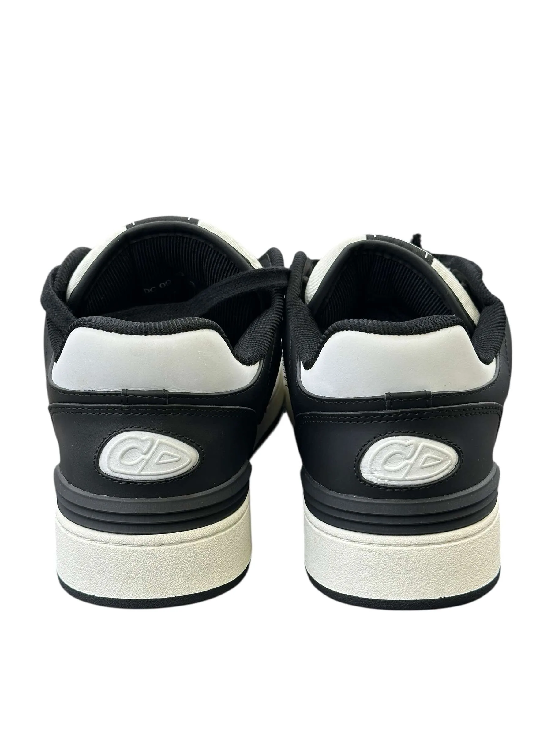 B57 Dribble Low-Top Sneaker Black - Image 4