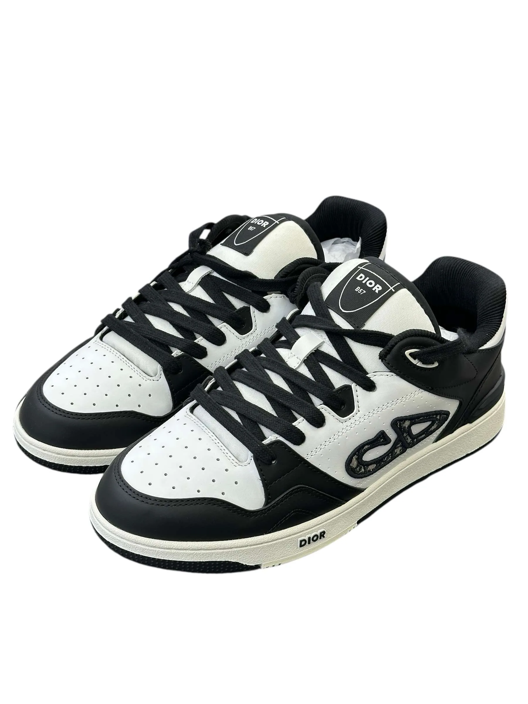 B57 Dribble Low-Top Sneaker Black - Image 3