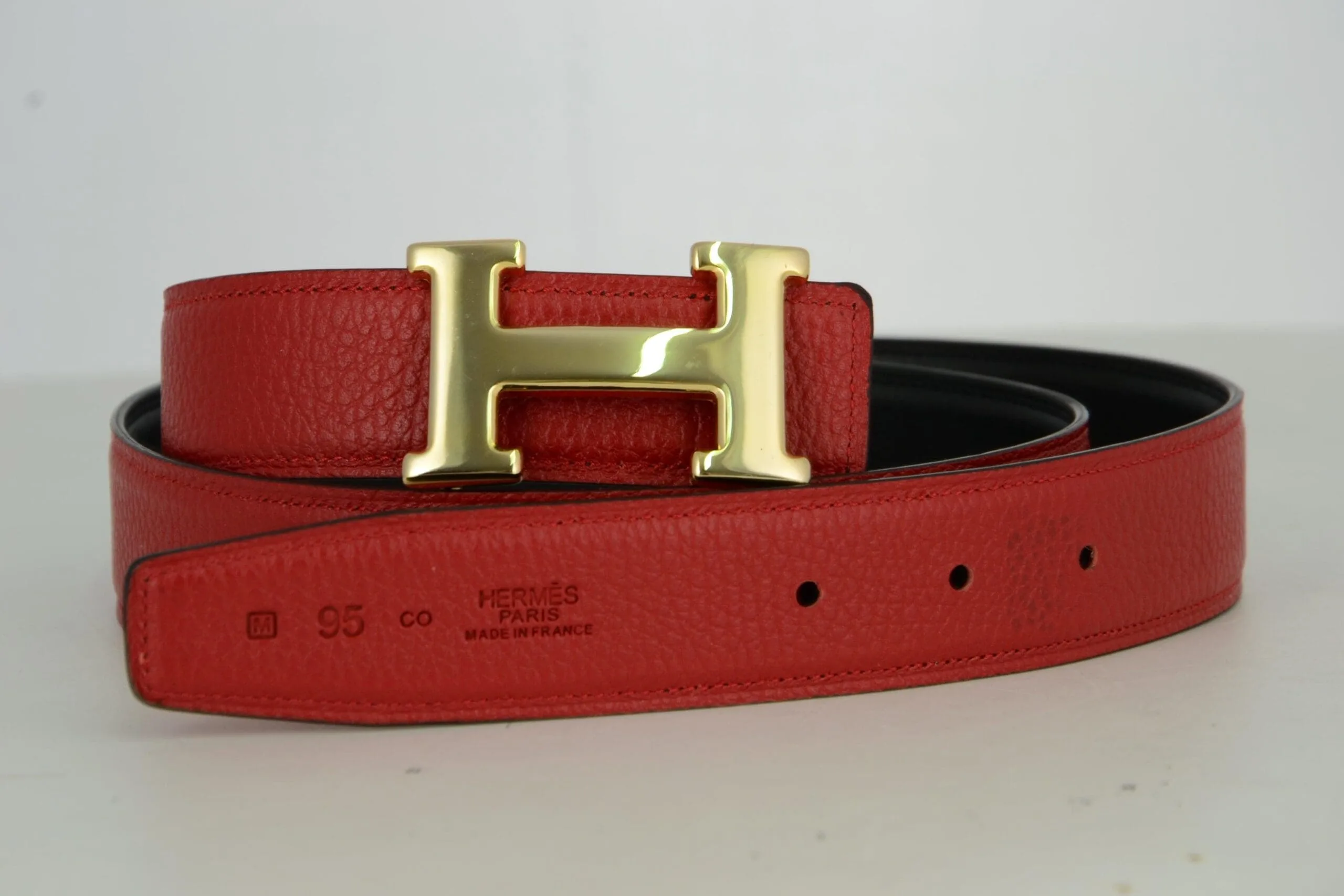 Reversible H Leather Belt Double Color Black & Red - Image 5