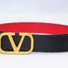 UrbanValore REVERSIBLE V LOGO