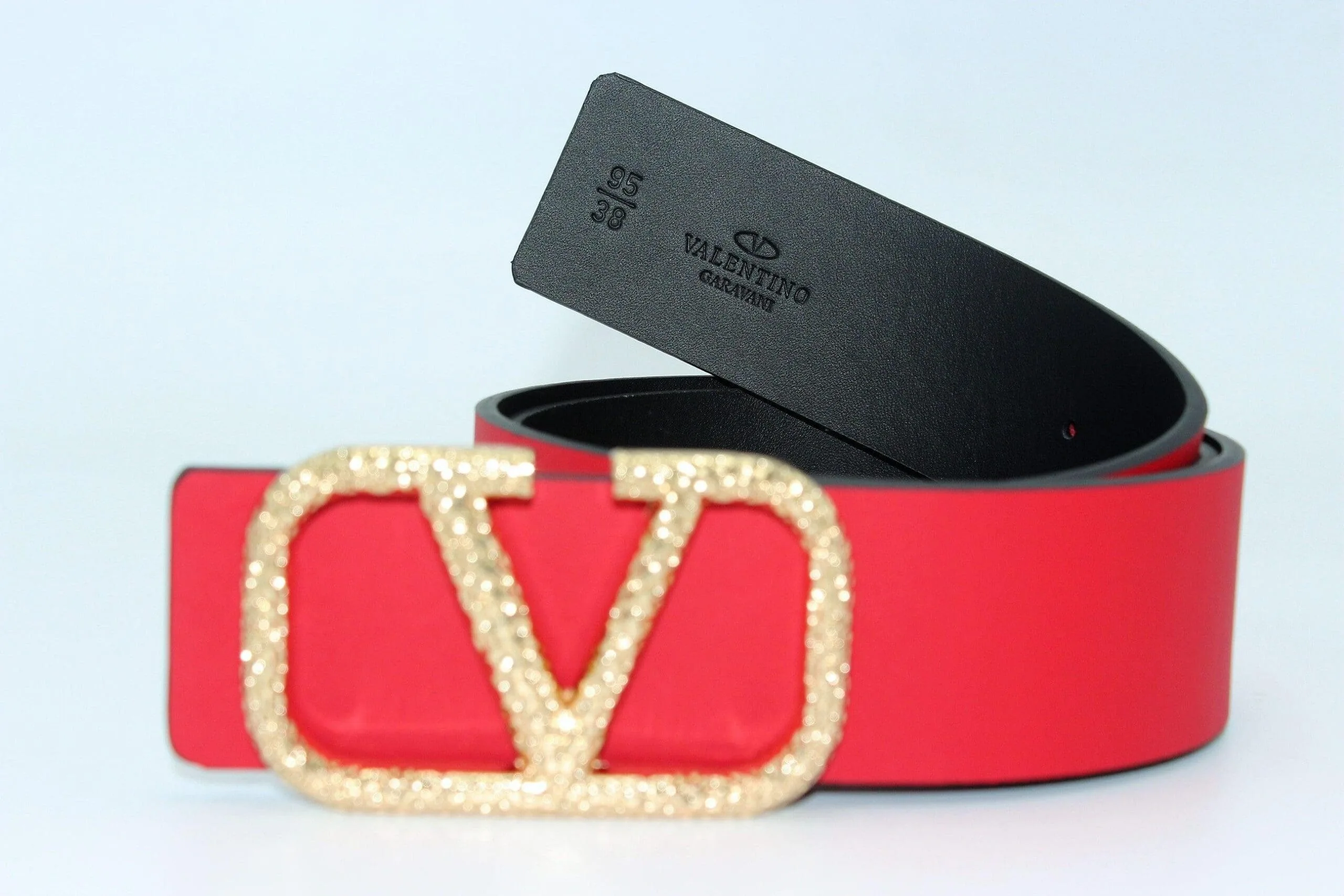 REVERSIBLE V LOGO SIGNATURE BELT IN GLOSSY CALFSKIN - Image 4