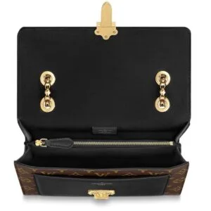 Alternative view of Victoire Black