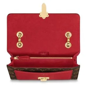 Alternative view of Victoire Cherry