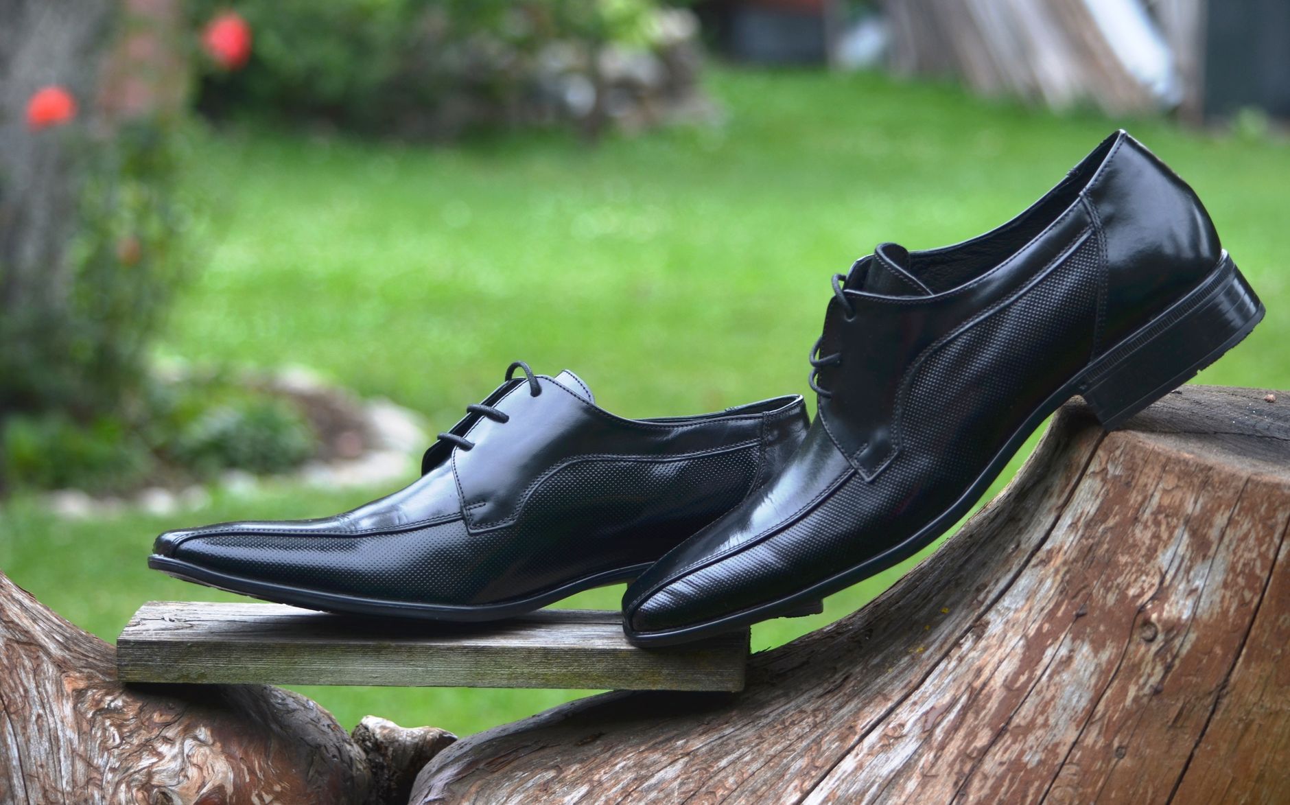 How to Style a Versace Shoes: Complete Guide