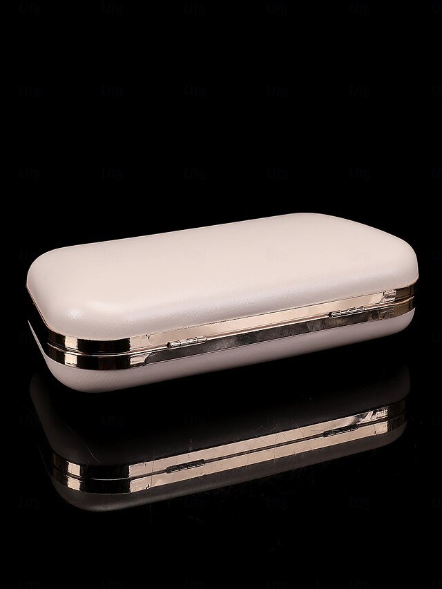 Women’s Leather Wallet in Almond - Image 8