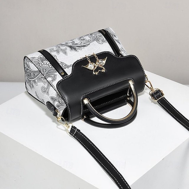 Women’s Elegant Swan Pendant Handbag - Image 6
