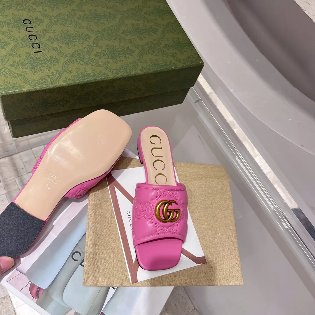 Gucci Women’s Slide Sandal With Double G Pink - Image 4