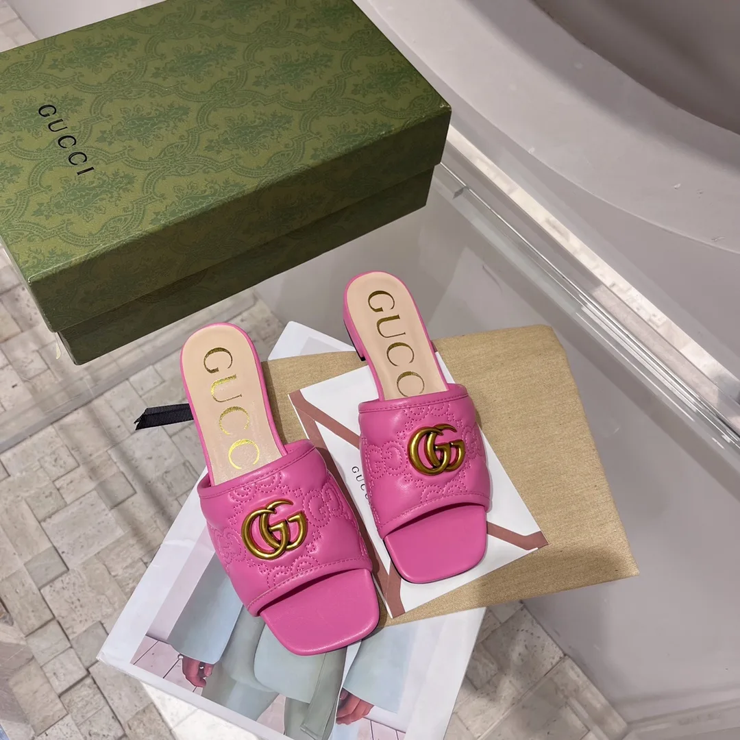 Alternative view of Gucci Women’s Slide Sandal With Double G Pink