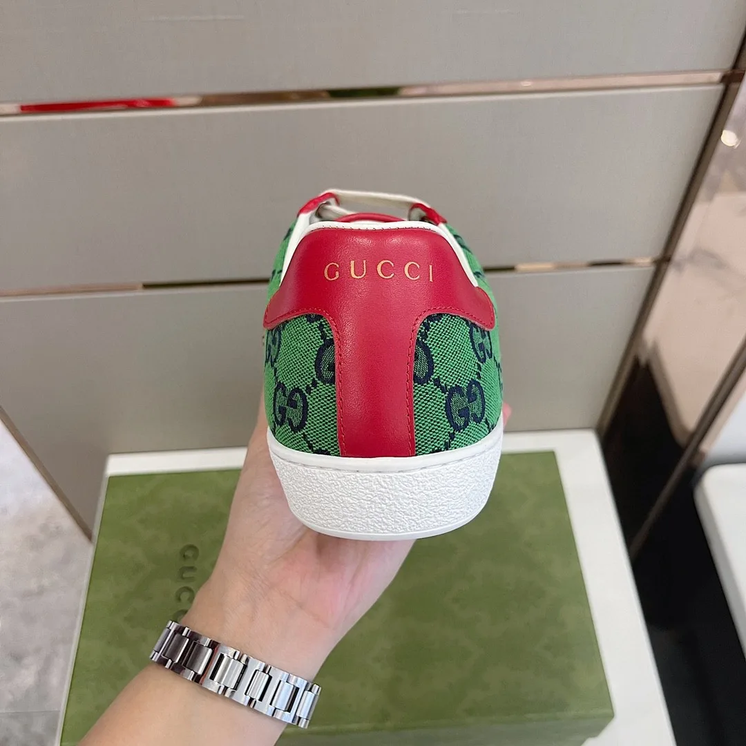 Gucci x Adidas Men’s GG Sneakers Green Red - Image 6