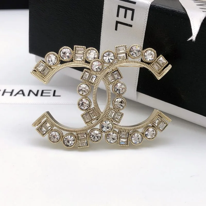 22AW Brooch Gold Tone - Image 5