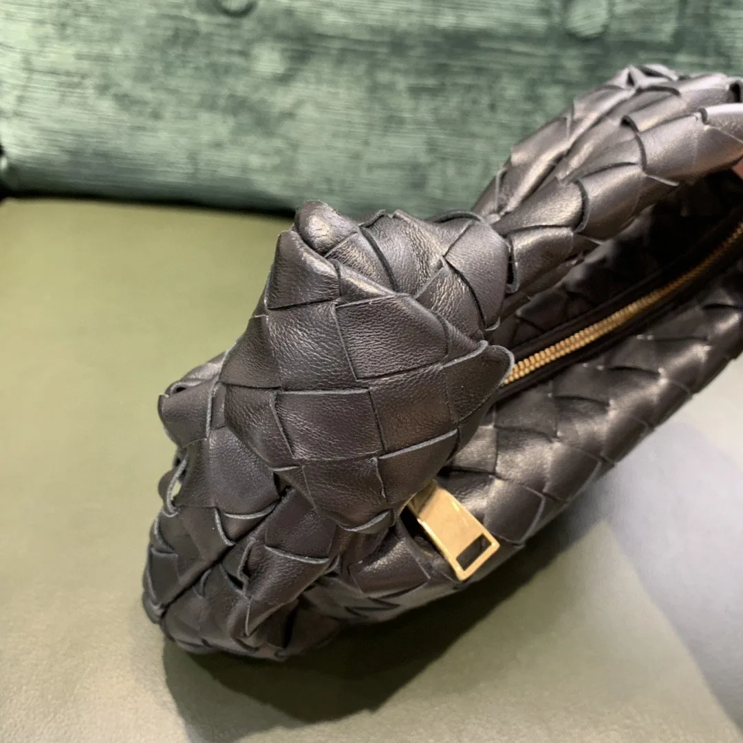 Bottega Veneta Mini Jodie Bag / In Chocolate - Image 5