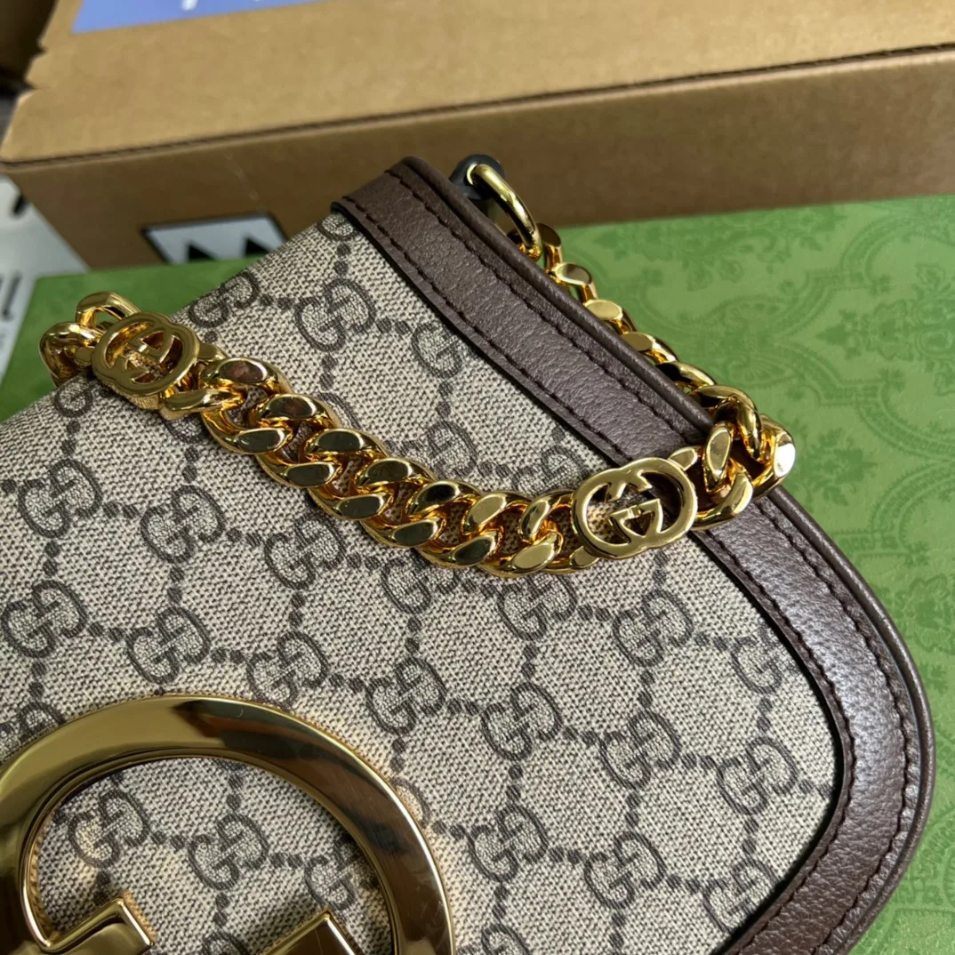 Gucci Blondie Medium Shoulder Bag / Beige/ Ebony GG Supreme Canvas Gold Hardware - Image 11