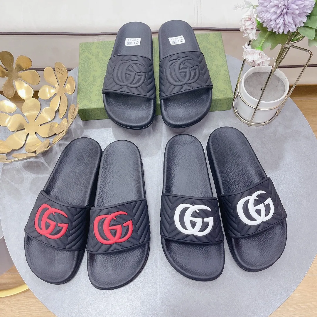 Gucci Women’s Quilted GG Rubber Slide Black And Red - Image 5