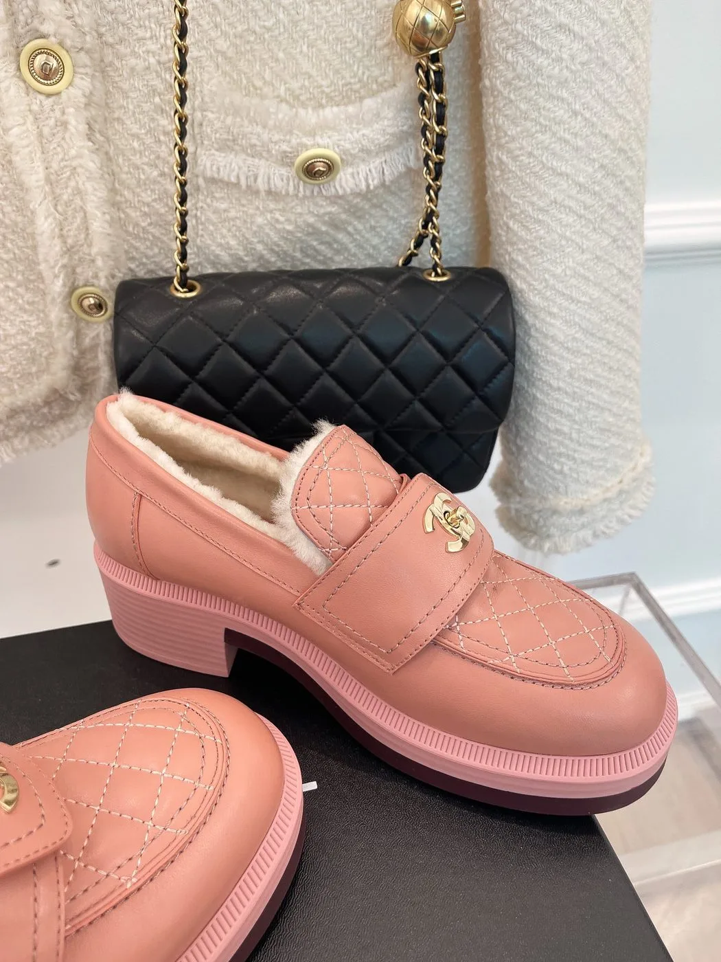 Alternative view of Chanel Women’s Loafers With Lining Pink