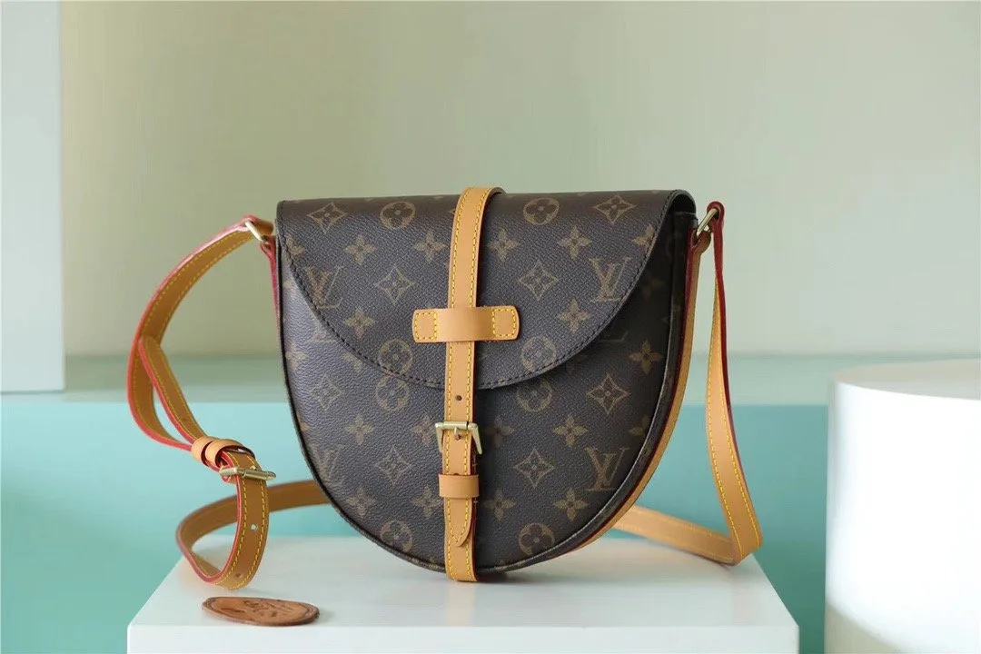 Louis Vuitton Chantilly