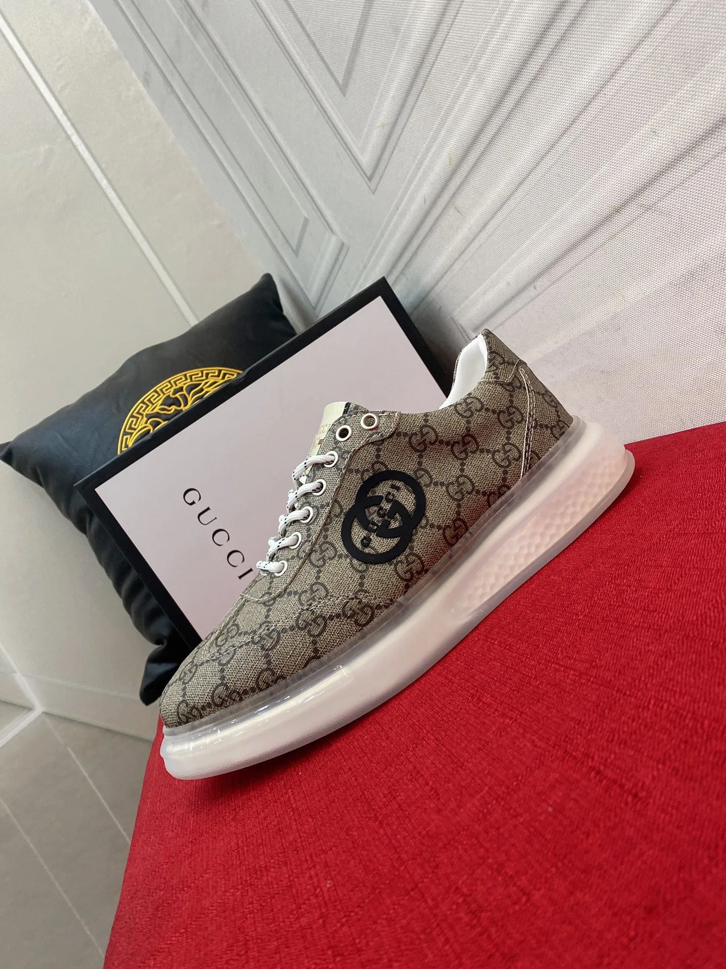Gucci Men’s Sneaker With GG Gucci Print Brown And Gray - Image 8