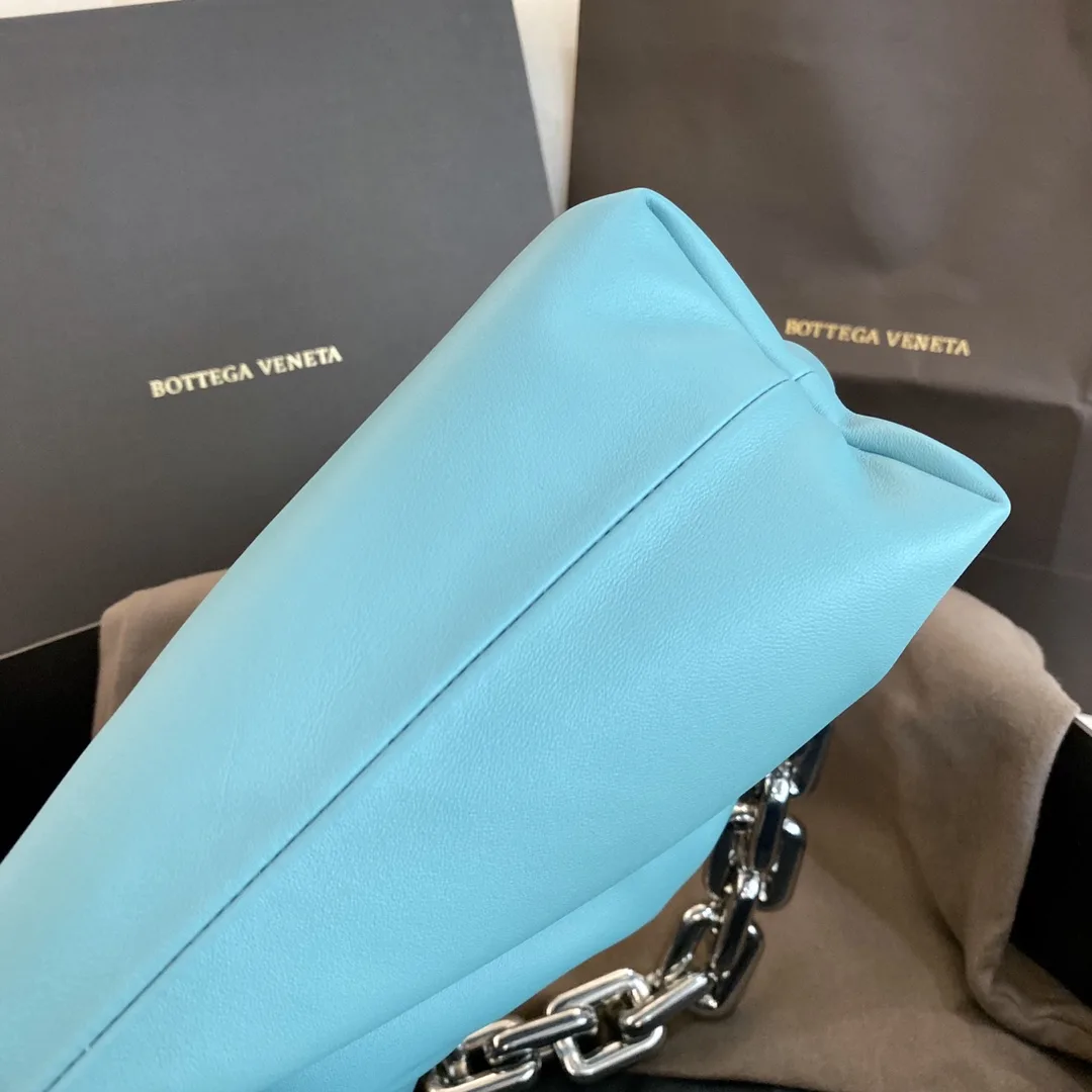 Bottega Veneta Chain Pouch Red - Image 3