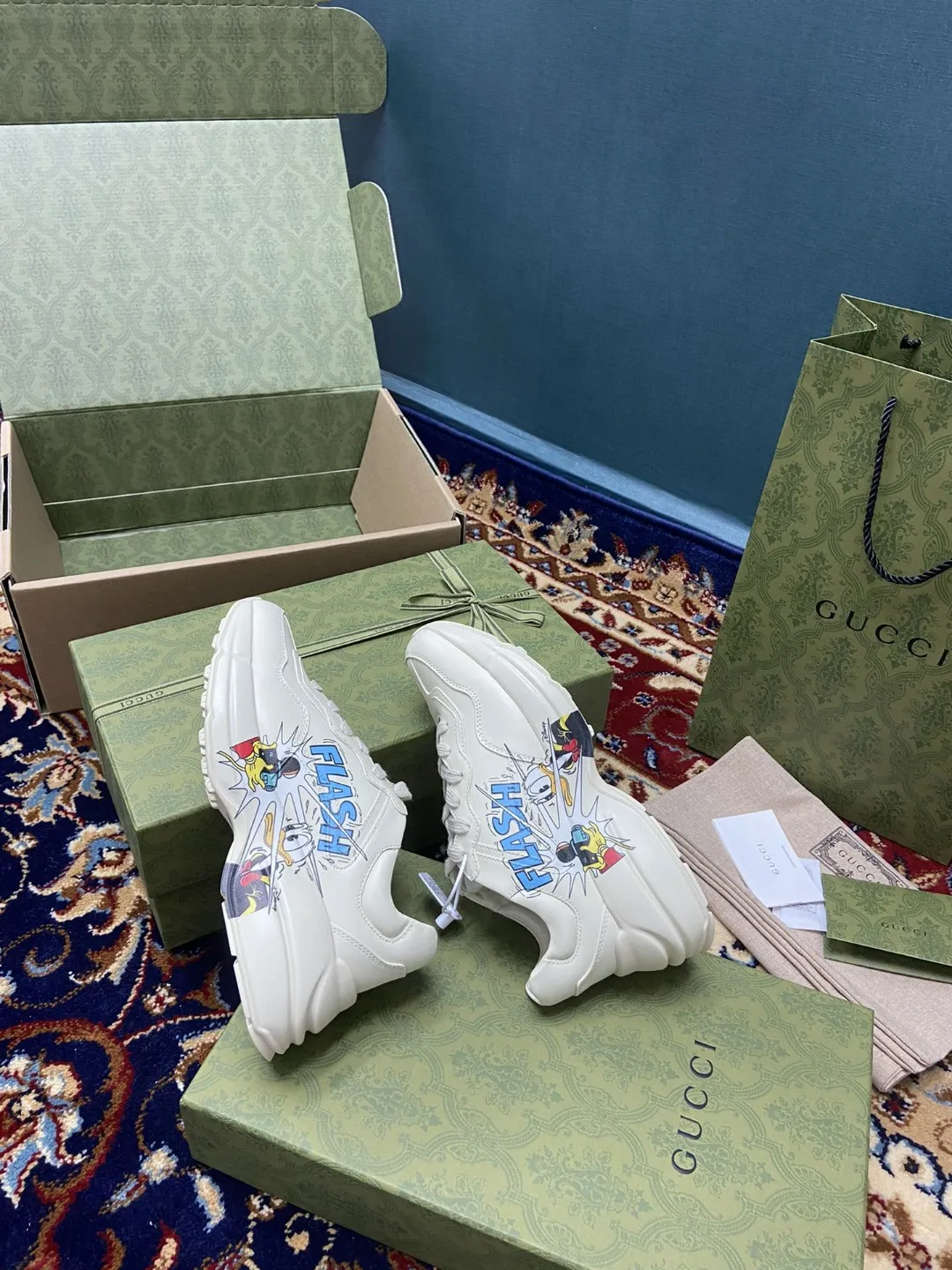 Disney x Gucci Rhyton Sneakers With Donald Duck White Ivory - Image 8