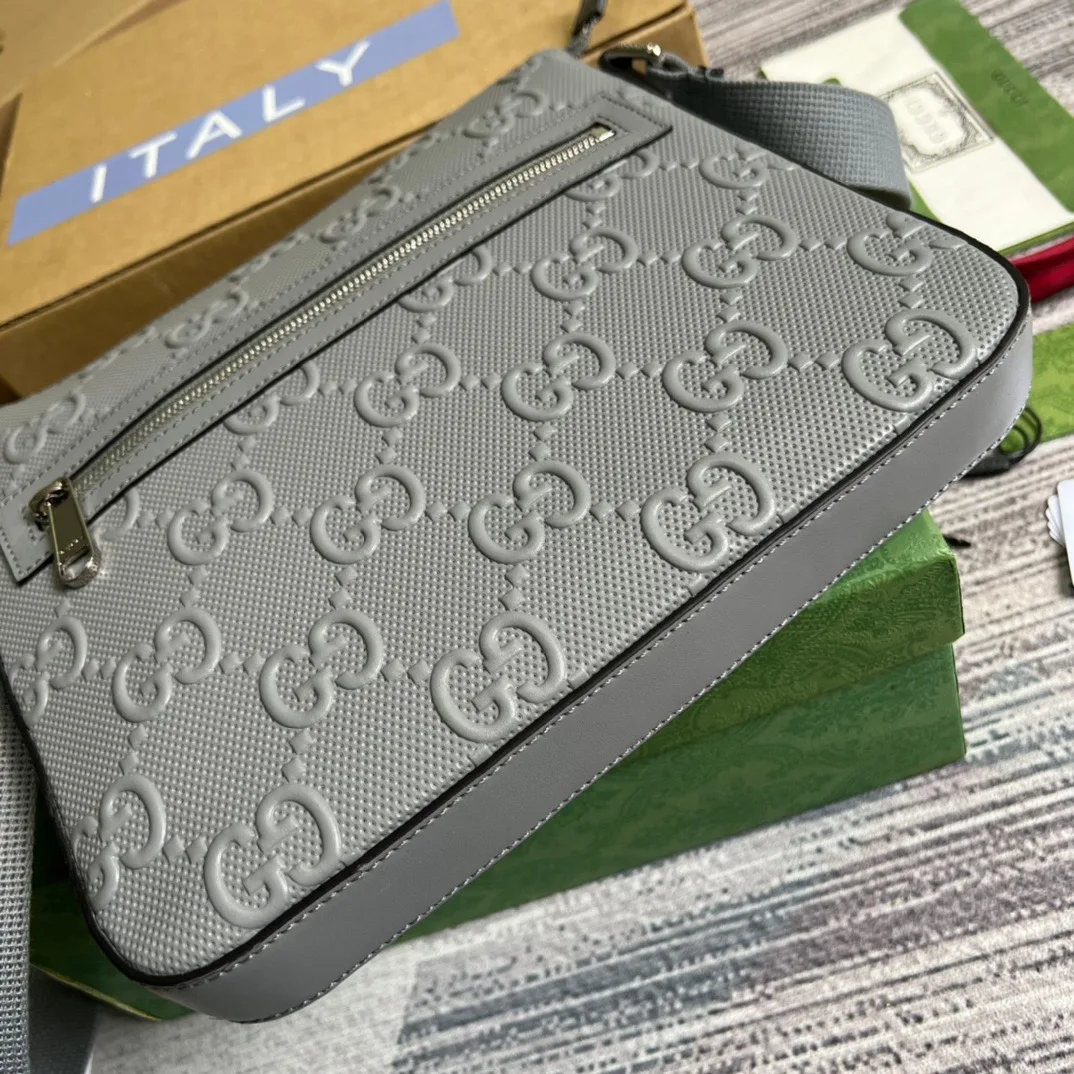 Gucci GG Embossed Bag Grey GG Embossed / - Image 4
