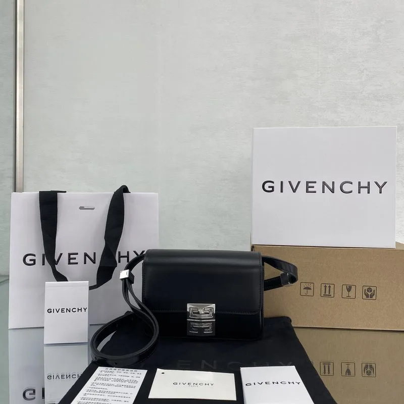 Givenchy Small 4G