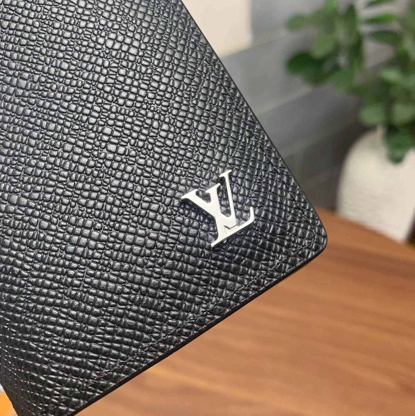 Louis Vuitton Pocket Organiser Taiga Black - Image 5