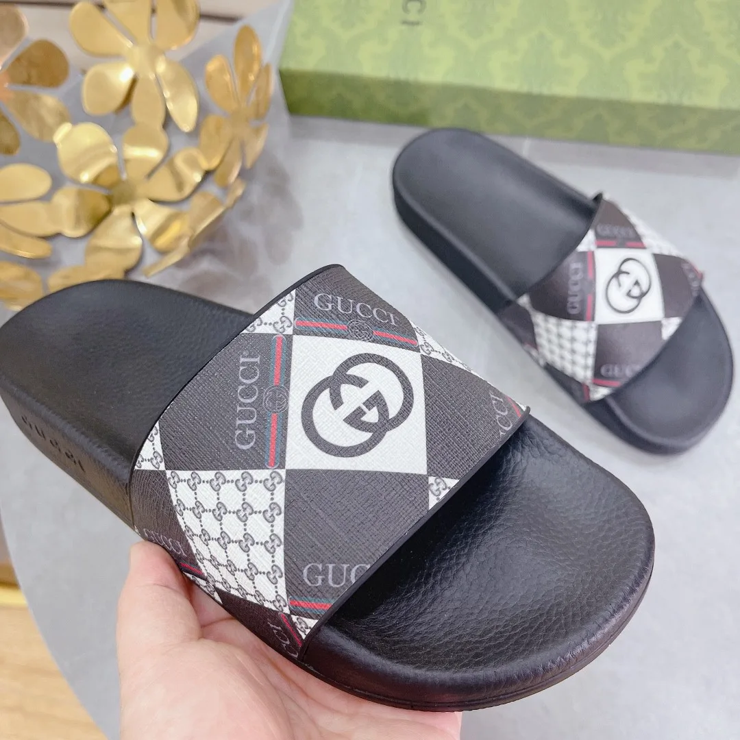 Gucci Women’s Logo GG Supreme Slides With Web Black - Image 3