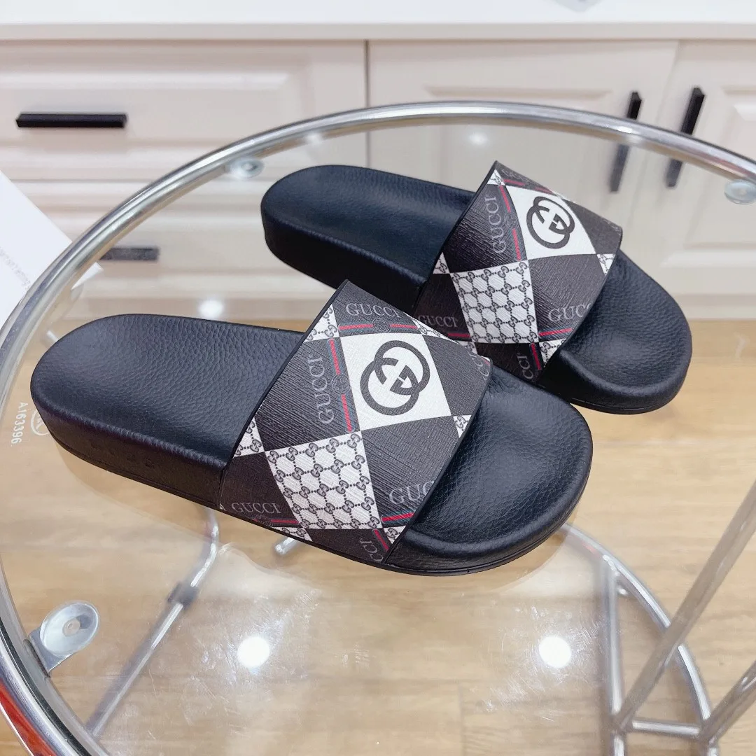 Alternative view of Gucci Women’s Logo GG Supreme Slides With Web Black