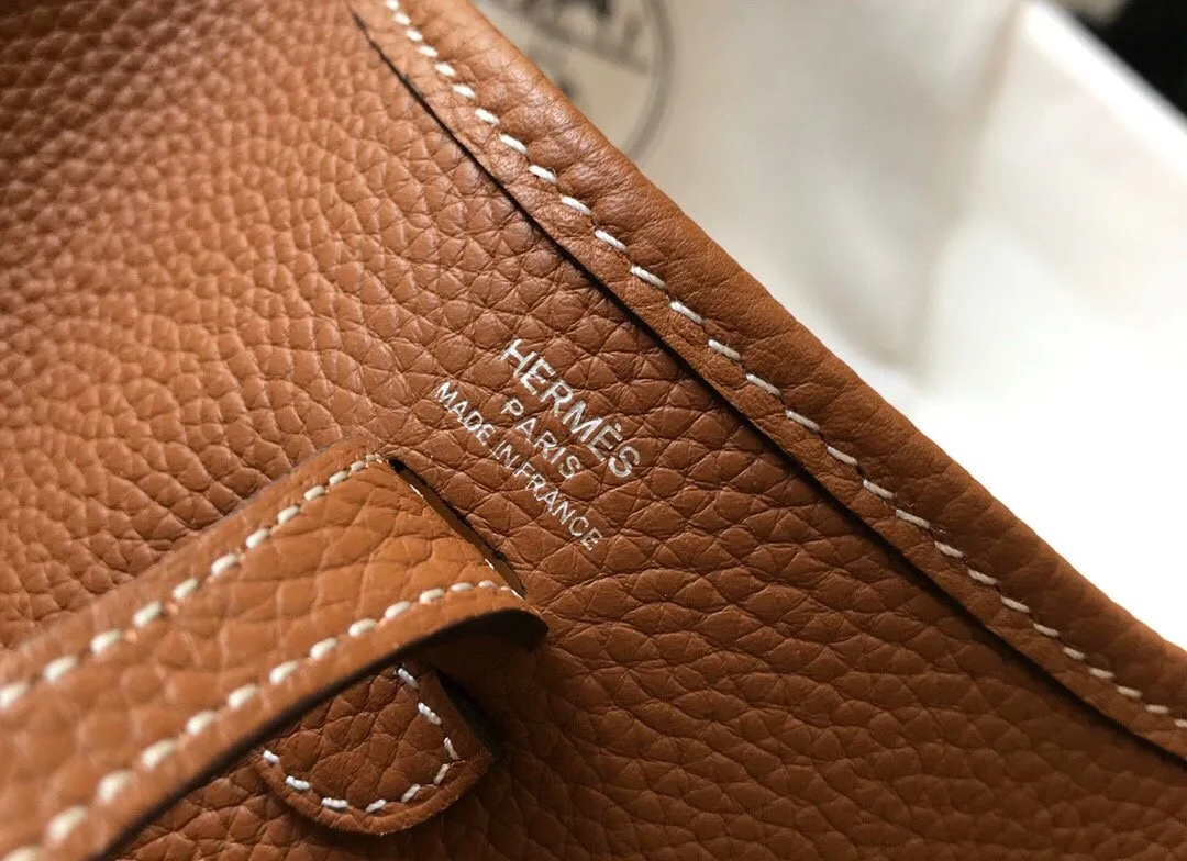 Hermes Evelyne 16 Amazone Shoulder Bag / Brown Palladium Hardware - Image 4