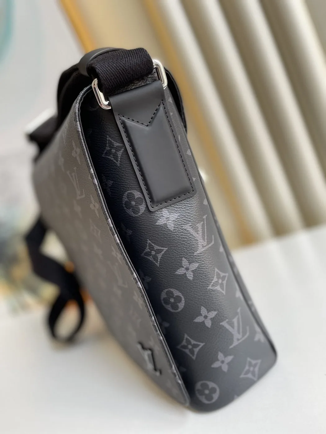 Louis Vuitton District MM Monogram Eclipse Canvas - Image 3