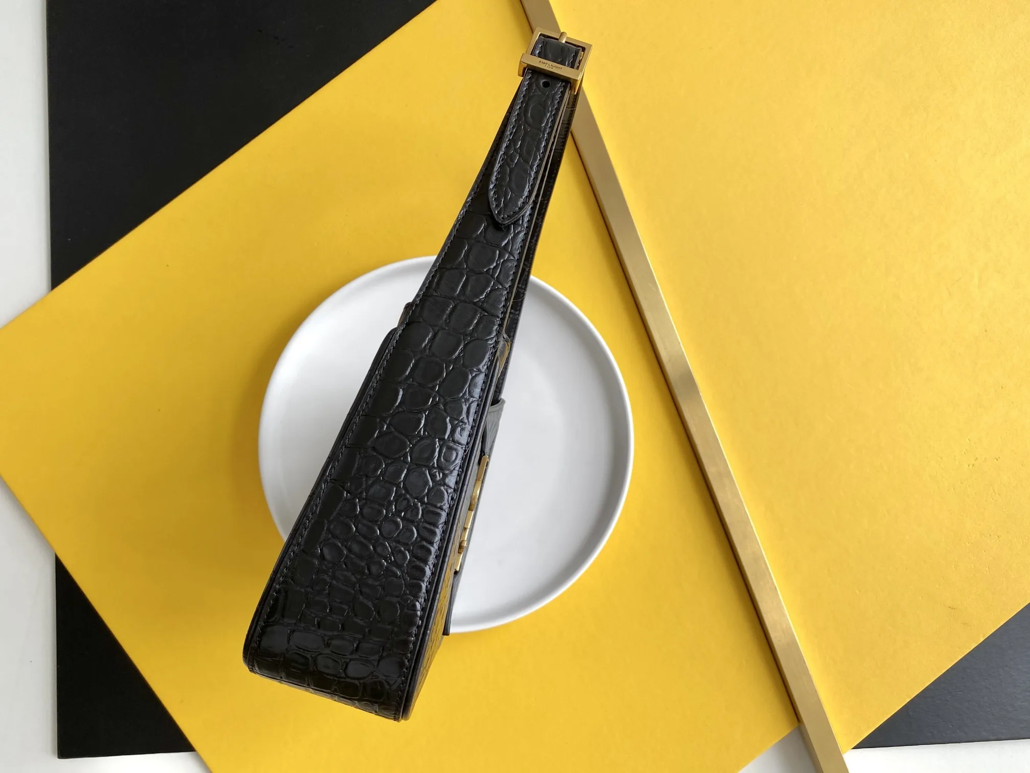 Saint Laurent LE 5 À 7 Hobo Bag Black In Embossed Material / YSL - Image 3
