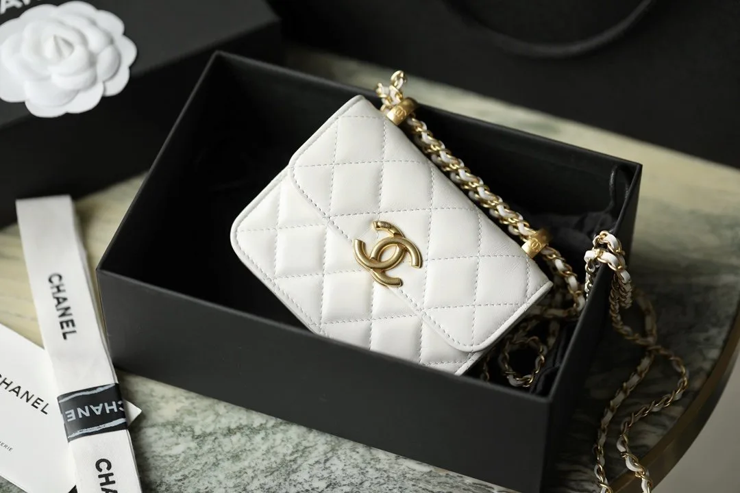 Alternative view of Chanel CO-CO Clutch With Chain / Gold Toned Hardware White