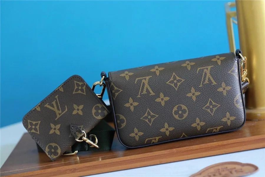 Louis Vuitton Pochette Felicie Strap & Go Wallet Shoulder Bag / Khaki Green Monogram Canvas Gold Hardware - Image 9