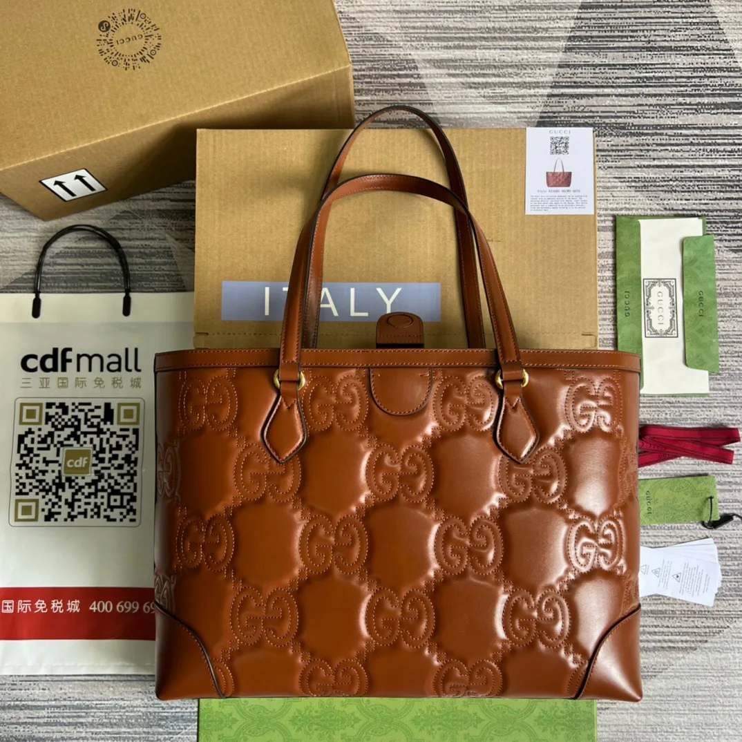 Alternative view of Gucci GG Medium Tote Brown