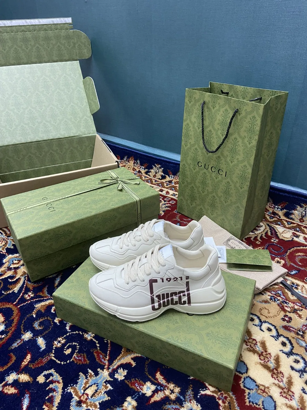 Gucci Men’s Rhyton Sneakers With Logo 1921 Gucci White Ivory - Image 7