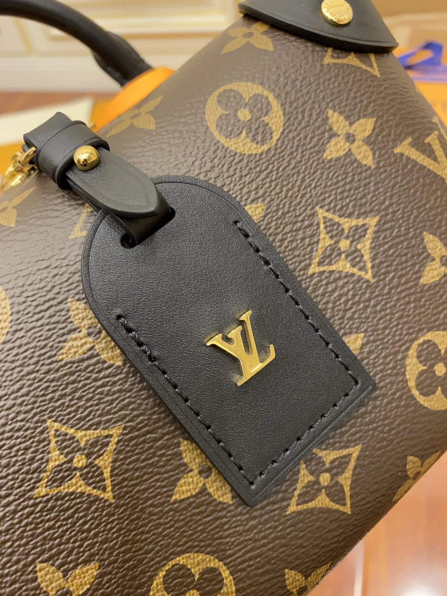 Louis Vuitton Handle Bags Brown - Image 5