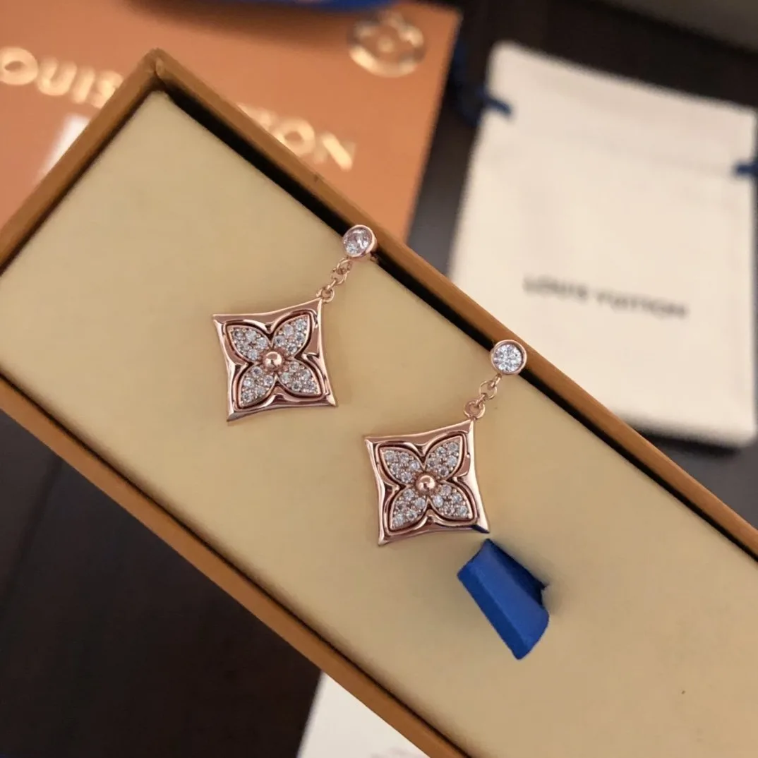 Louis Vuitton Color Blossom BB Star Earrings Rose Gold Hardware - Image 6