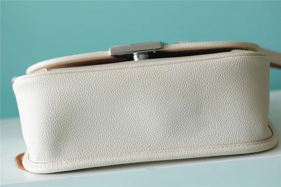 Louis Vuitton Buci Epi Quartz White - Image 2