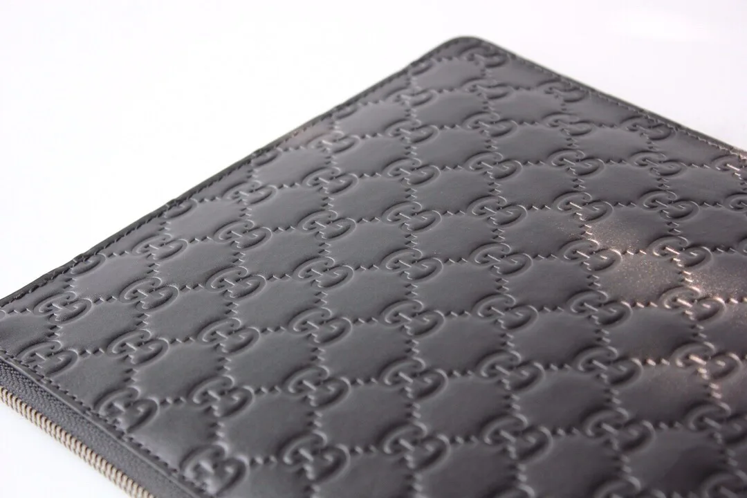 Gucci Microguccissima Pouch Black , Men’s Pouch / - Image 6