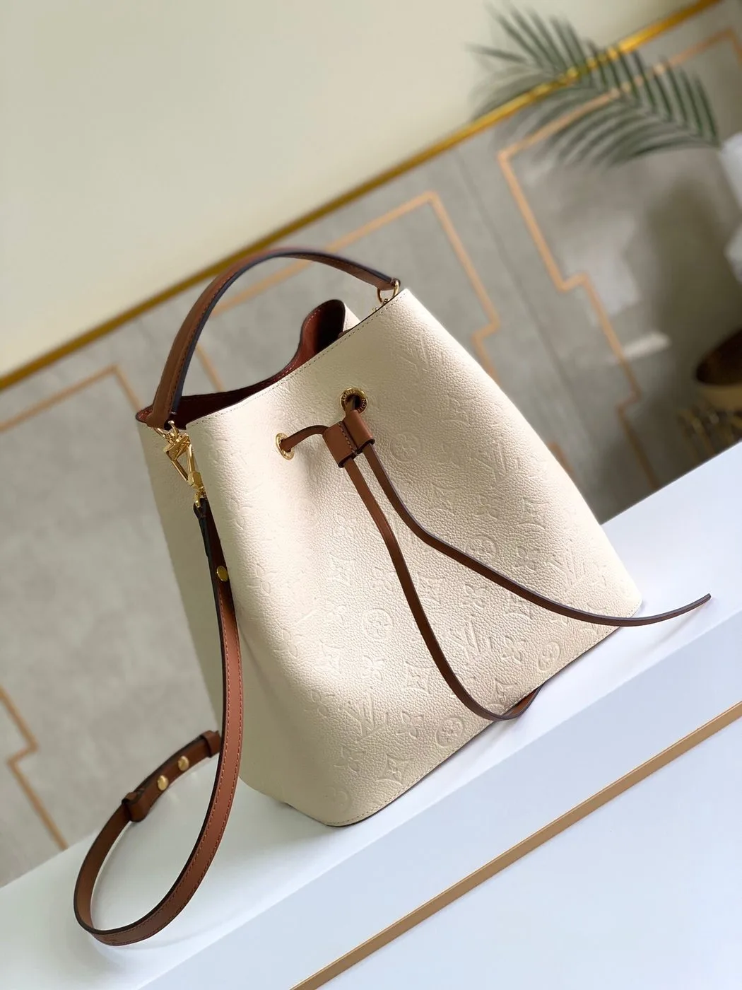 Louis Vuitton NeoNoe